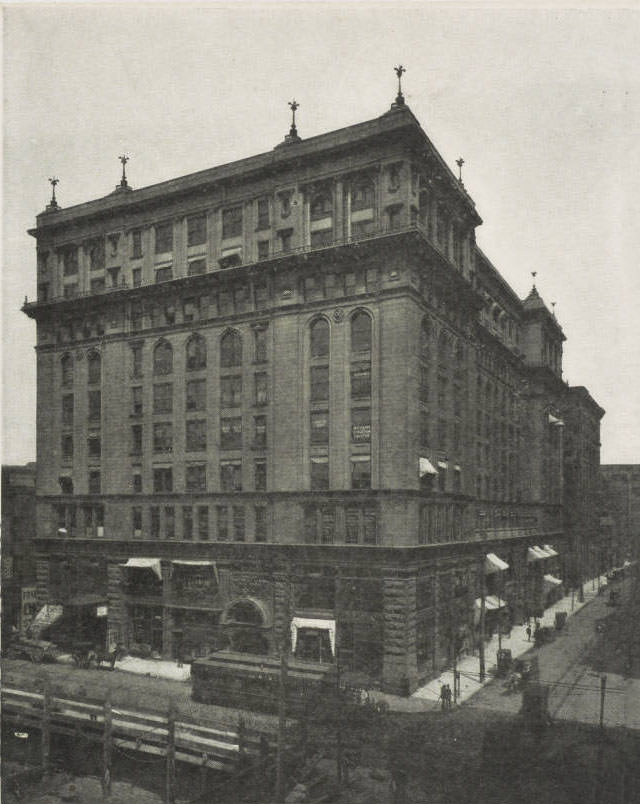 The Century Building, located in downtown St. Louis, 1910