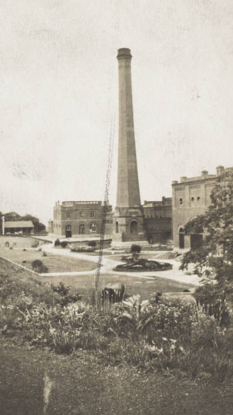 The Low Service Pumping Station at the Chain of Rocks waterworks, St. Louis, 1915