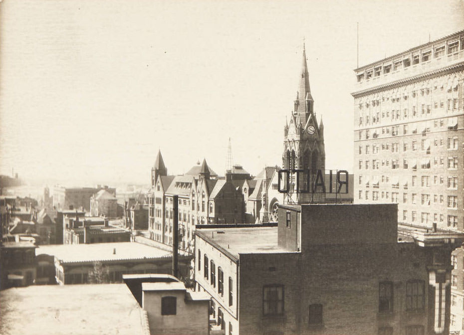 View of the St. Francis Xavier College Church at the corner of Grand and Lindell. The Church is located on the St. Louis University campus, 1910