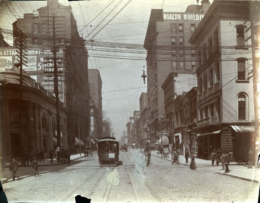 Fourth Street in St. Louis looking north across the intersection with Pine Street.