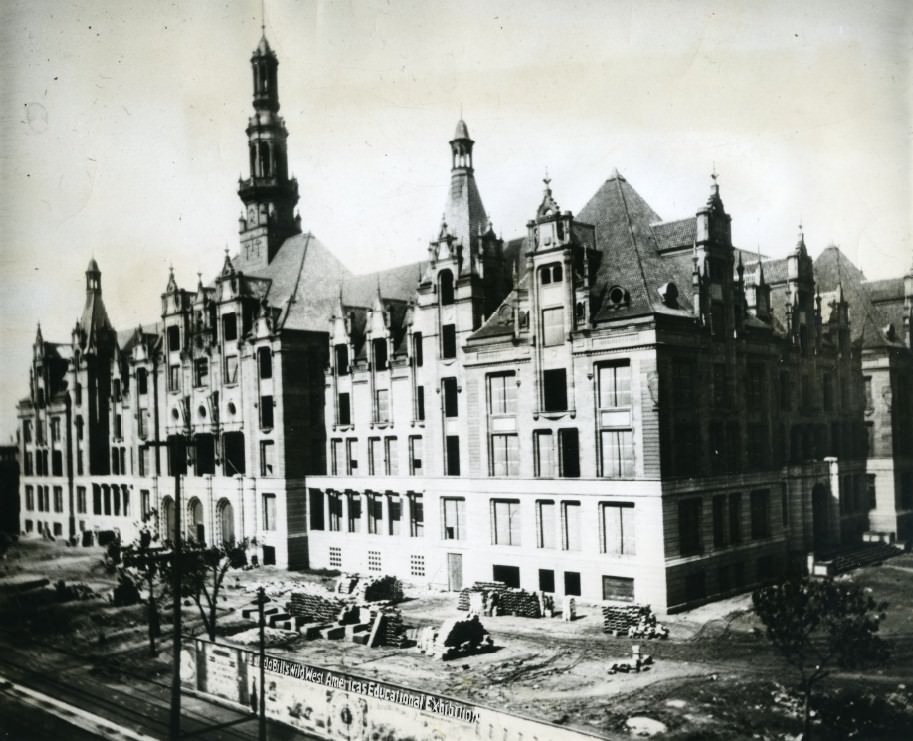 Saint Louis City Hall Construction, 1895