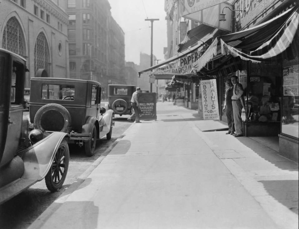 Looking south down North 6th Street from in front of 717 North 6th Street (west side of North 6th St.), 1925