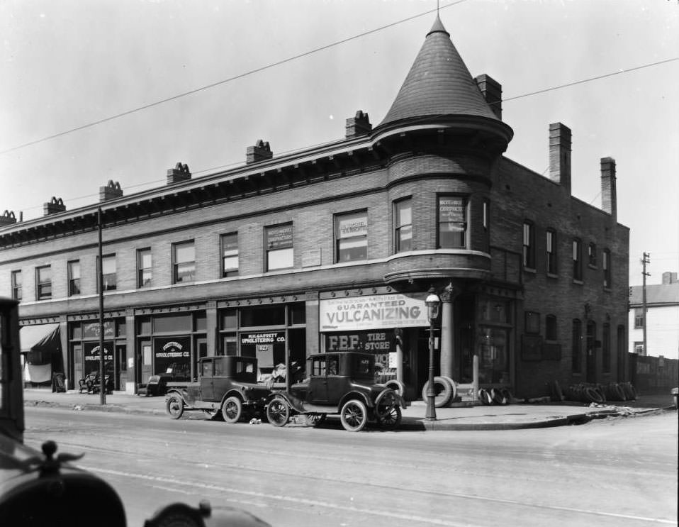 View of the south west corner of North Grand and Garfield, 1925
