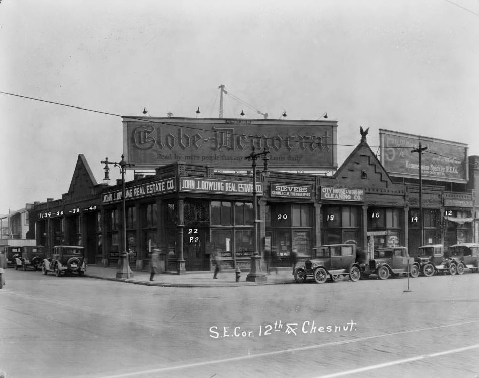 South East corner Twelfth and Chestnut, 1925