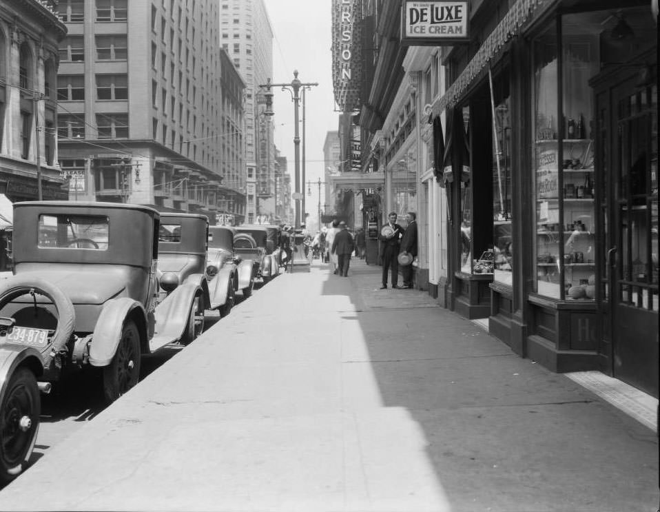 200 block of North 7th, 1925