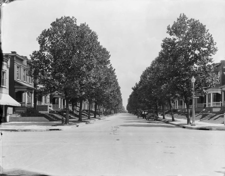 This is the view looking east at Connecticut Street at the intersection with South Spring Ave., 1925