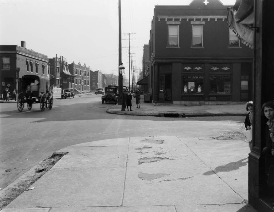 Looking south on Goodfellow Blvd. at the intersection with Cote Brilliante Ave. in the Wells-Goodfellow neighborhood, 1925
