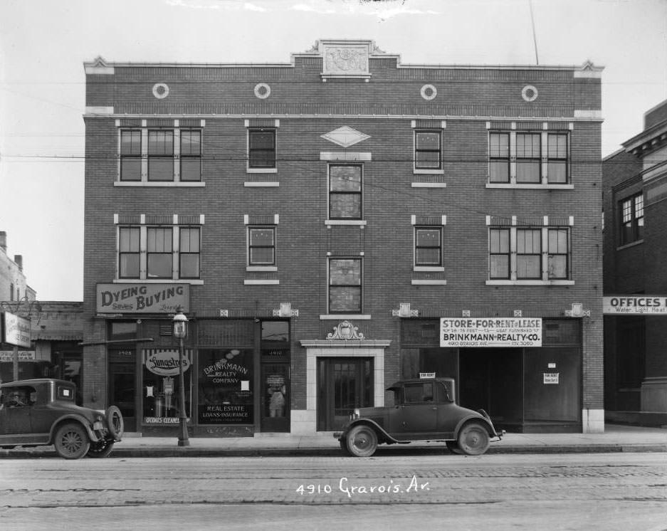 View of three-story structure on the 4900 block of Gravois. Lungstras Dyeing & Cleaning was located at 4908 and Brinkmann Realty Company at 4910 Gravois, 1925