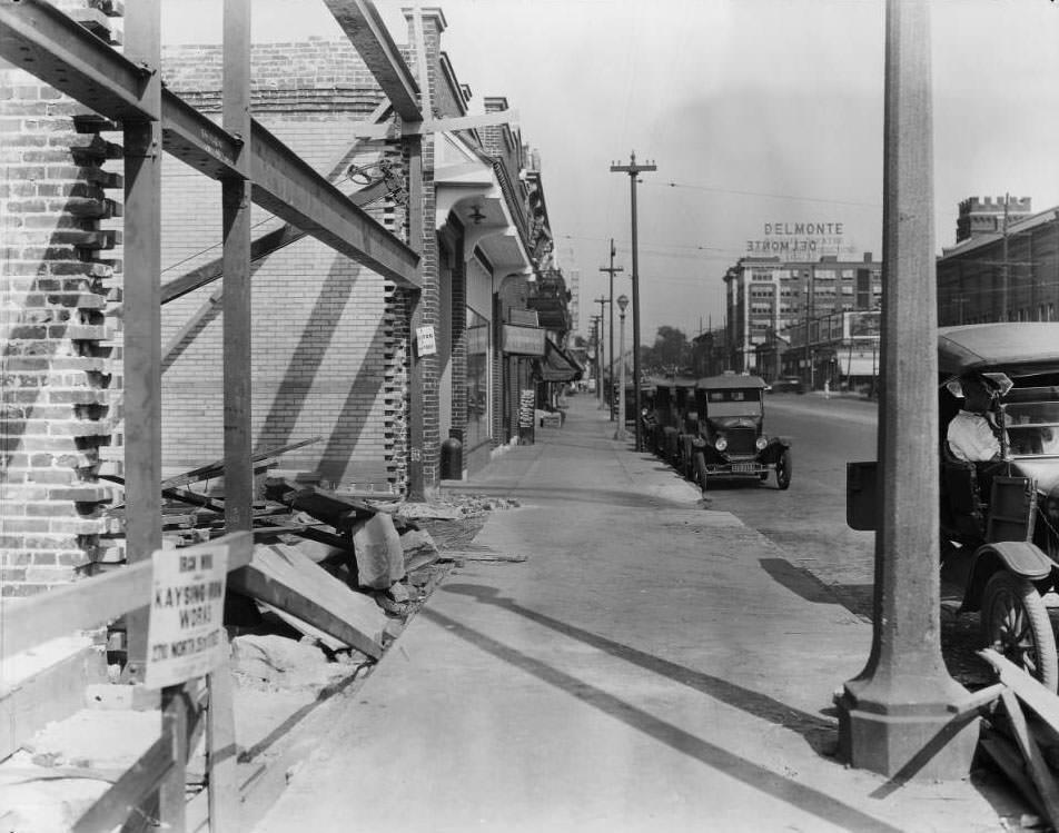 Delmar Blvd. between Goodfellow Blvd. and DeBaliviere Blvd, 1925