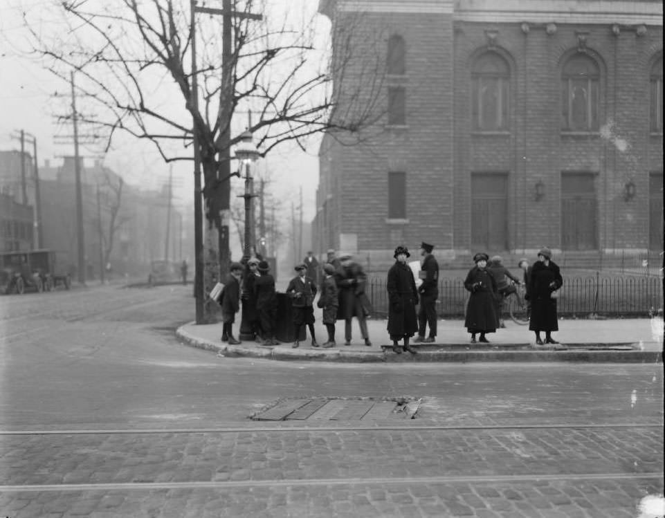 View looking west on North Market Street at the northwest corner with Grand Blvd, 1925