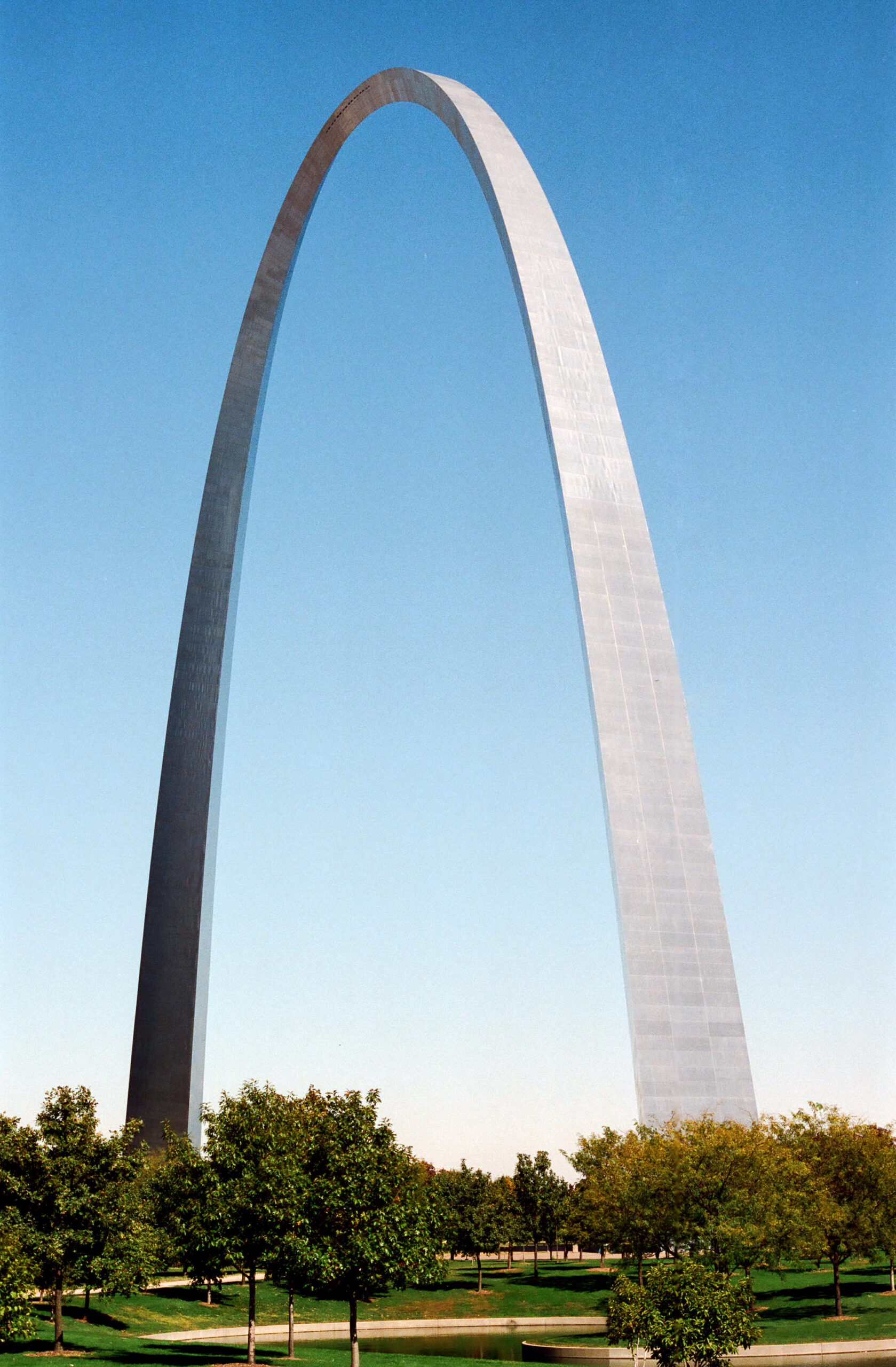 Louis Arch, 1991