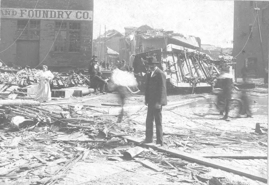 Park Avenue and 8th street ruins, 1896