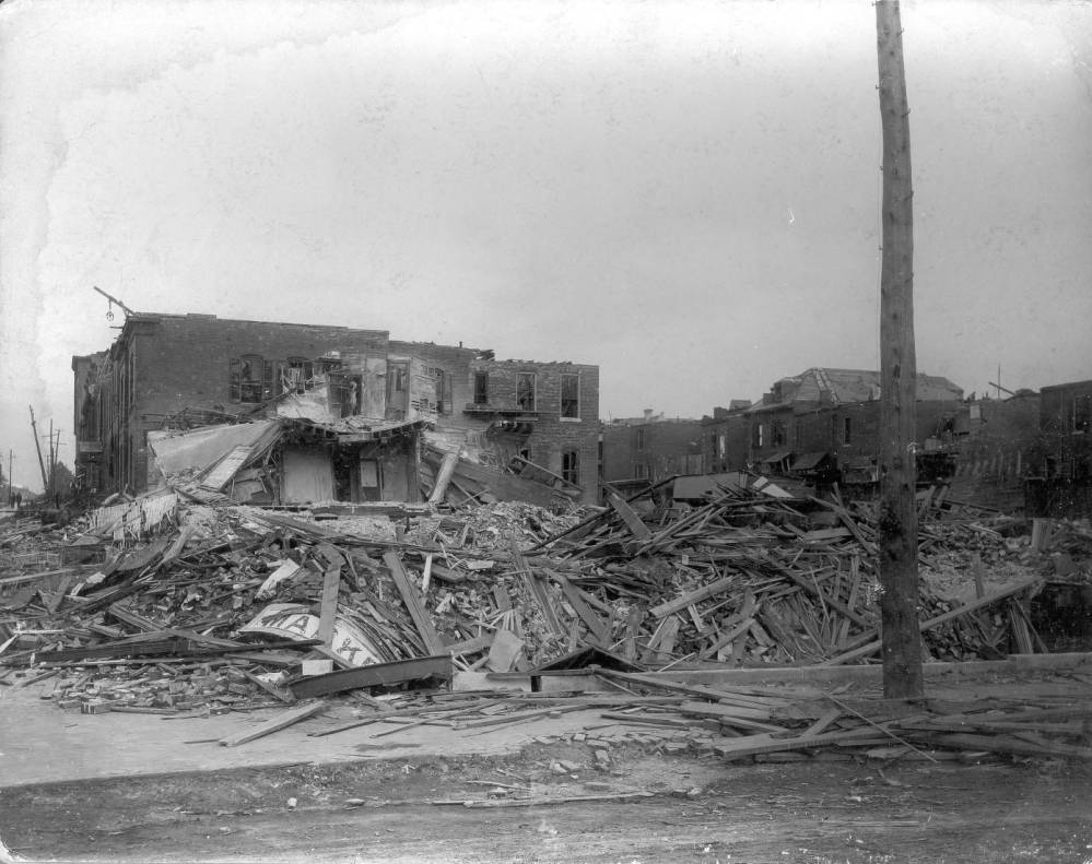 Buildings at Ohio and Park Avenues in ruins, 1896