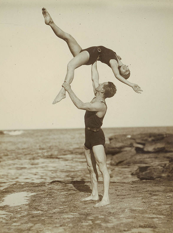 Making Waves: 1930s Australian Beach-Goers Enjoy the Summer