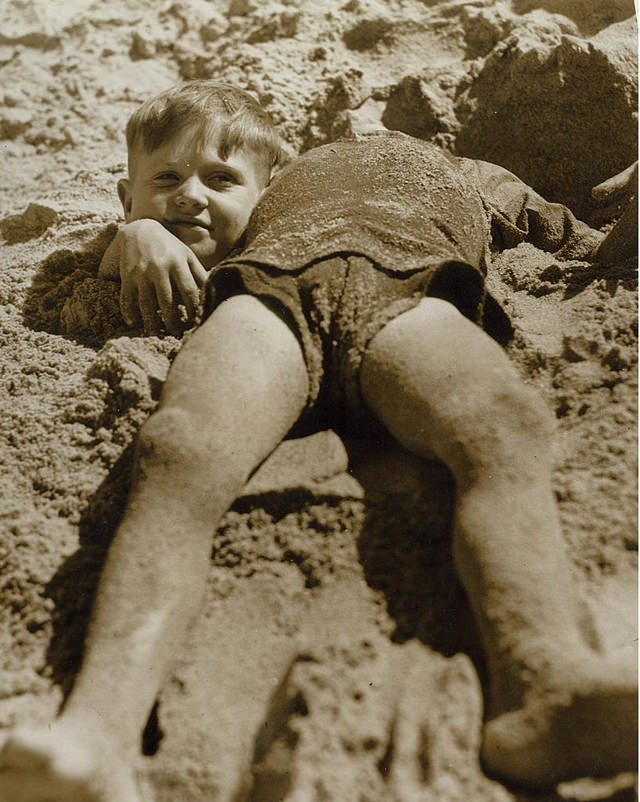 Making Waves: 1930s Australian Beach-Goers Enjoy the Summer