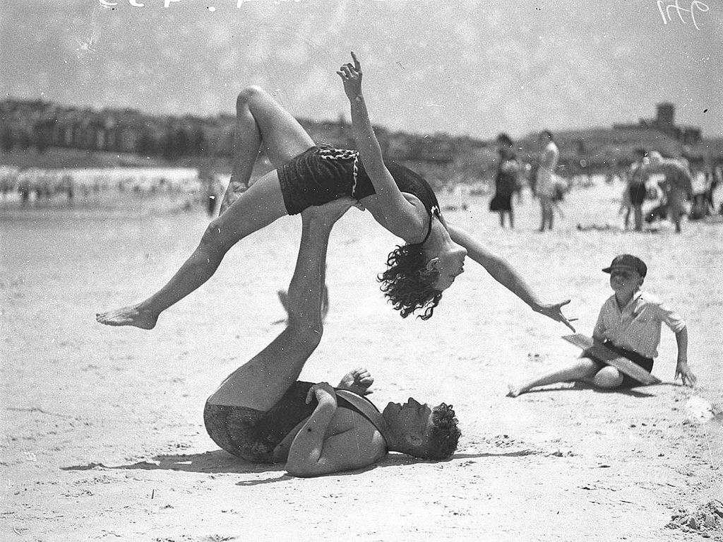 Making Waves: 1930s Australian Beach-Goers Enjoy the Summer