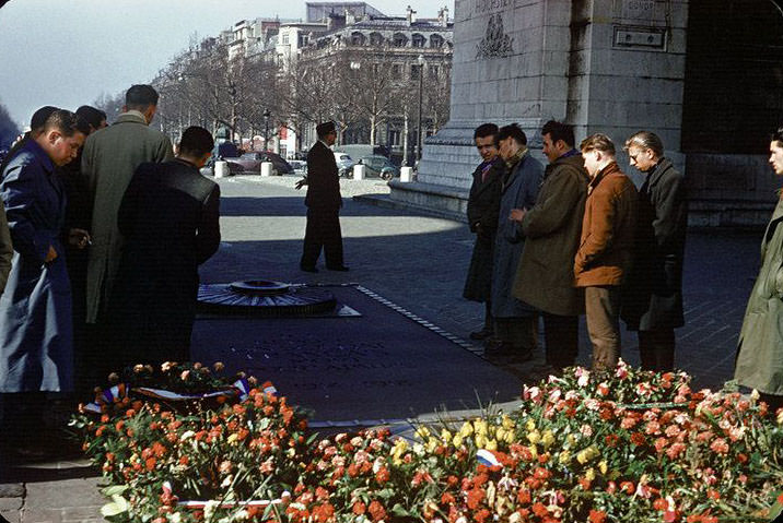 Tomb of the unknown soldier, Arc de Triomphe, May 1959