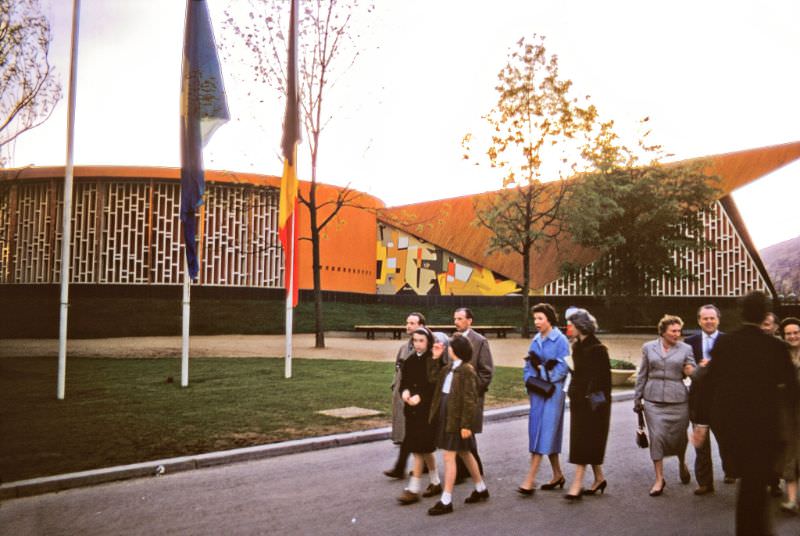 Commerce Pavilion, Benelux Avenue.