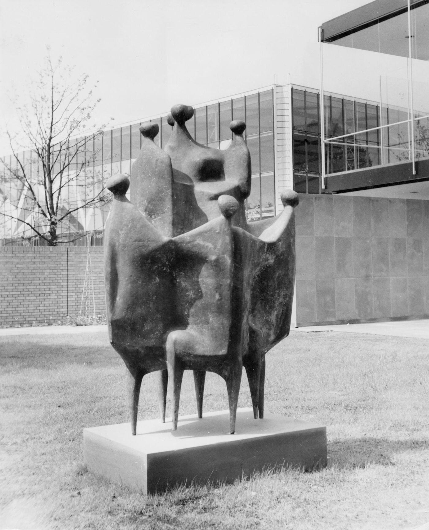 Sculpture by Fritz Koenig 'Mother and children' in front of the German Pavilion