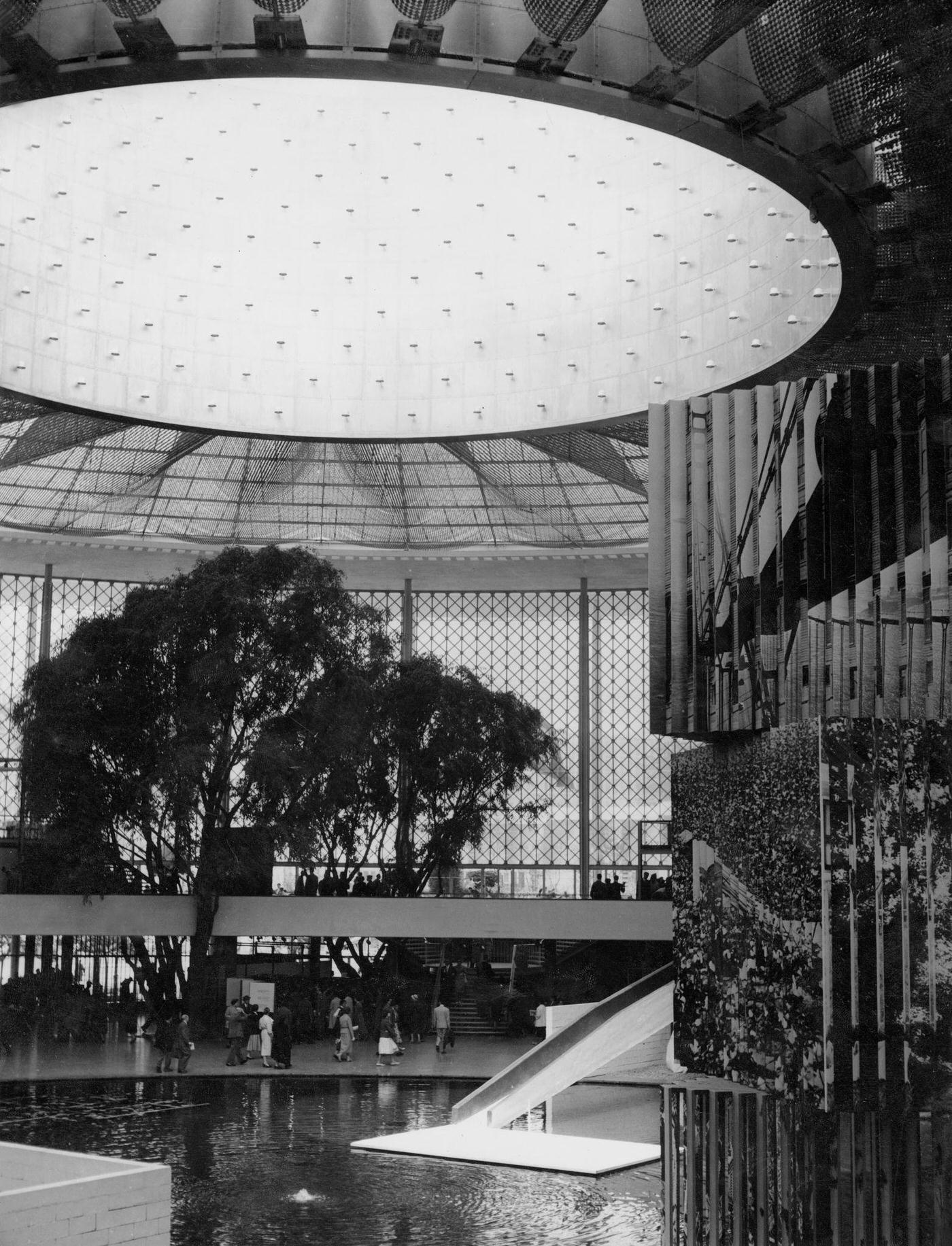 American Pavilion, Architect Edward Durell Stone
