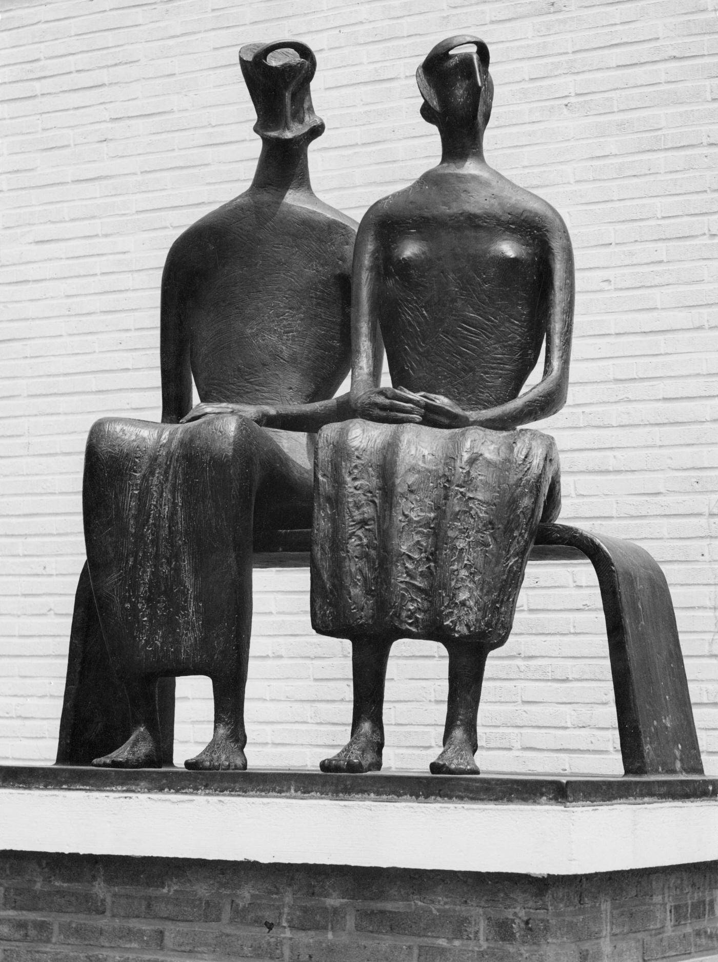 Sculpture by Henry Moore in front of the English Pavilion