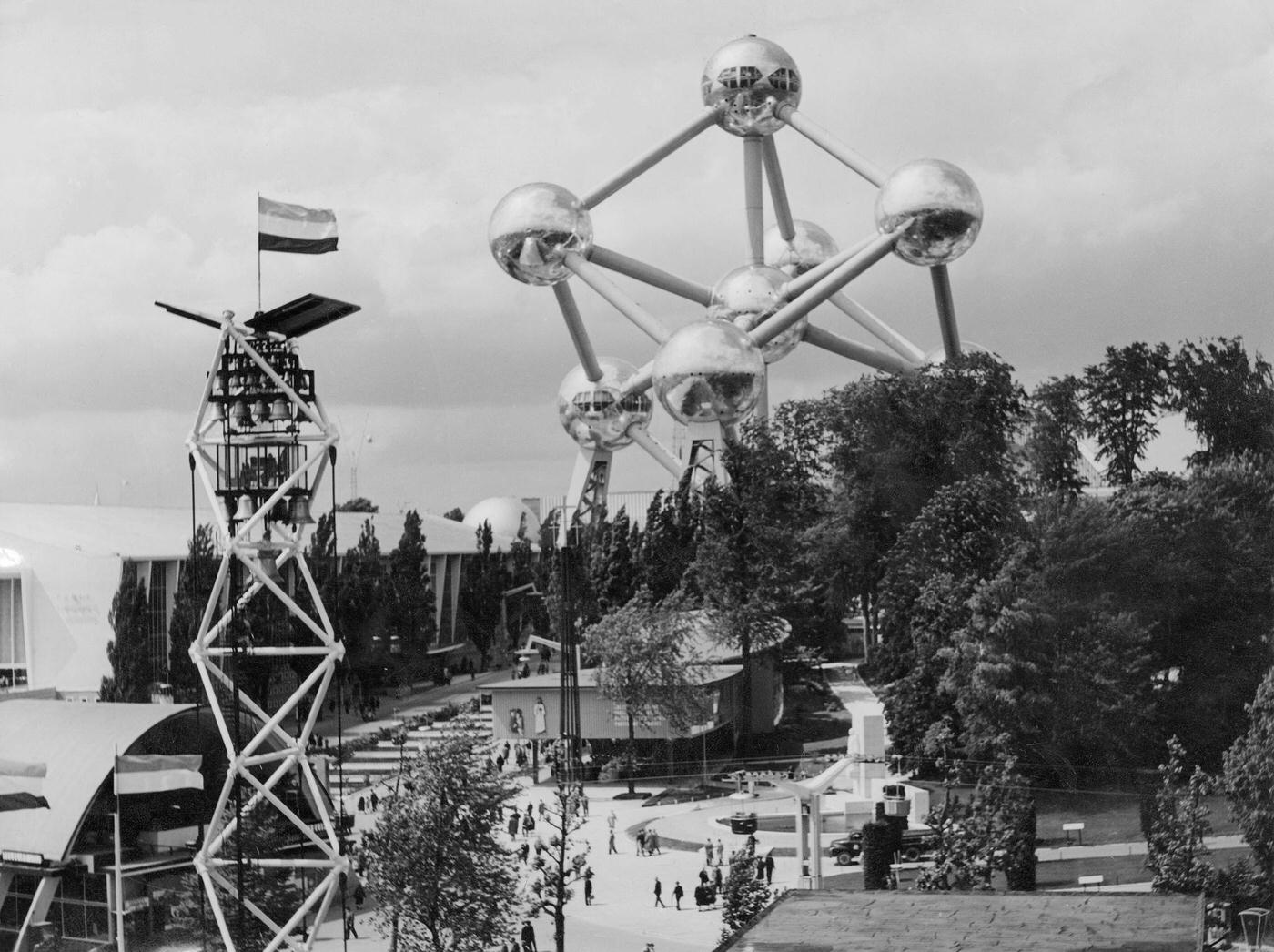 View of the Atomium fromthe lighthouse of the Dutch Pavilion