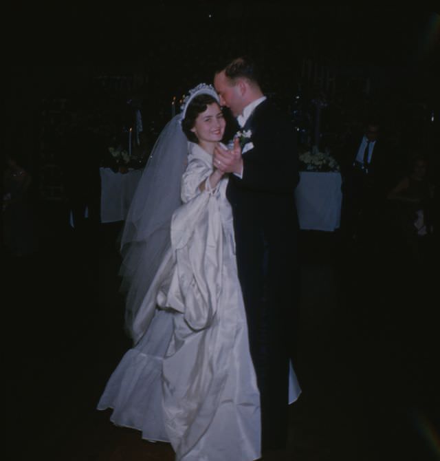 Elegance and Romance: A Stunning Photo Collection of a 1950s Wedding