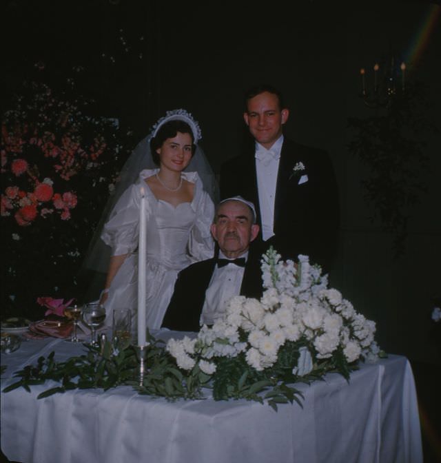 Elegance and Romance: A Stunning Photo Collection of a 1950s Wedding