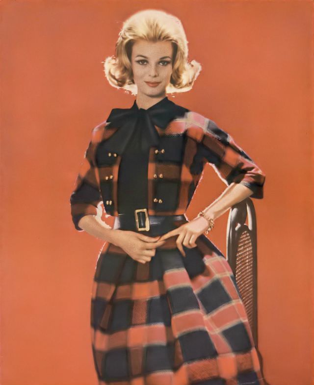 Anne de Zogheb in plaid dress with close-cropped jacket by Howard Wolf, Vogue, August 1962