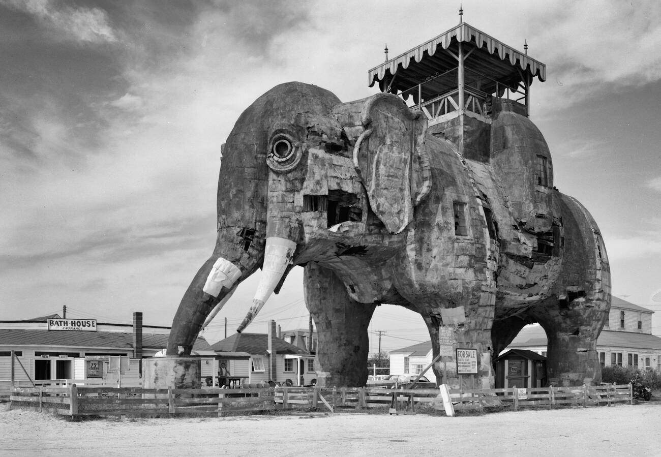 Margate Elephant, Atlantic Avenue and Decatur Street, 1960