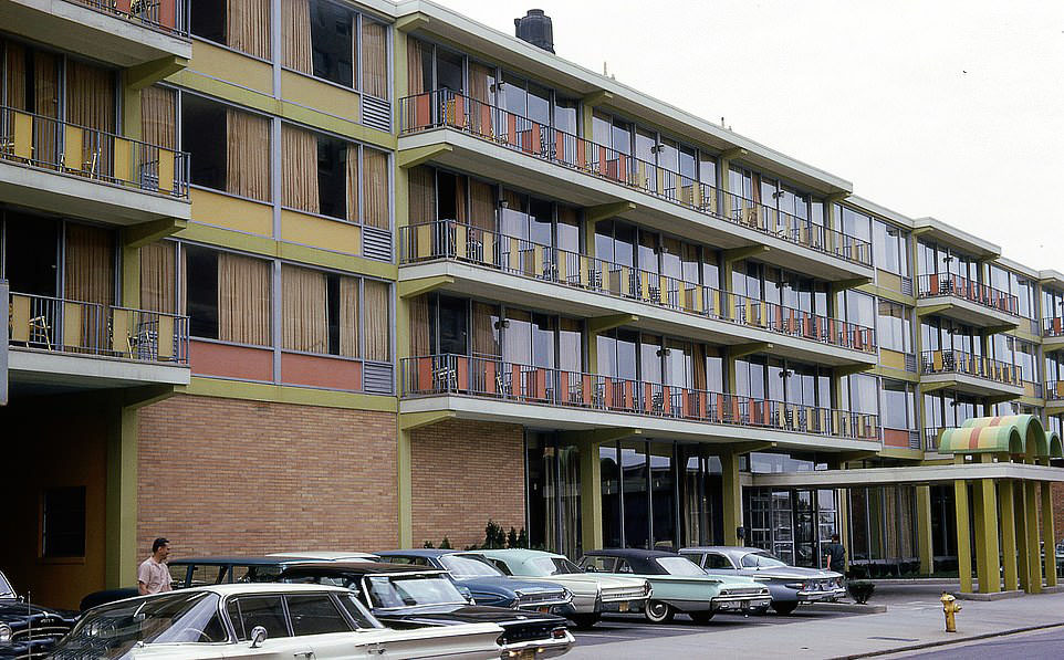 With more and more people owning cars by 1962, hotels found guests were staying in Atlantic City for less time, instead preferring holidays with more destinations that they drove to