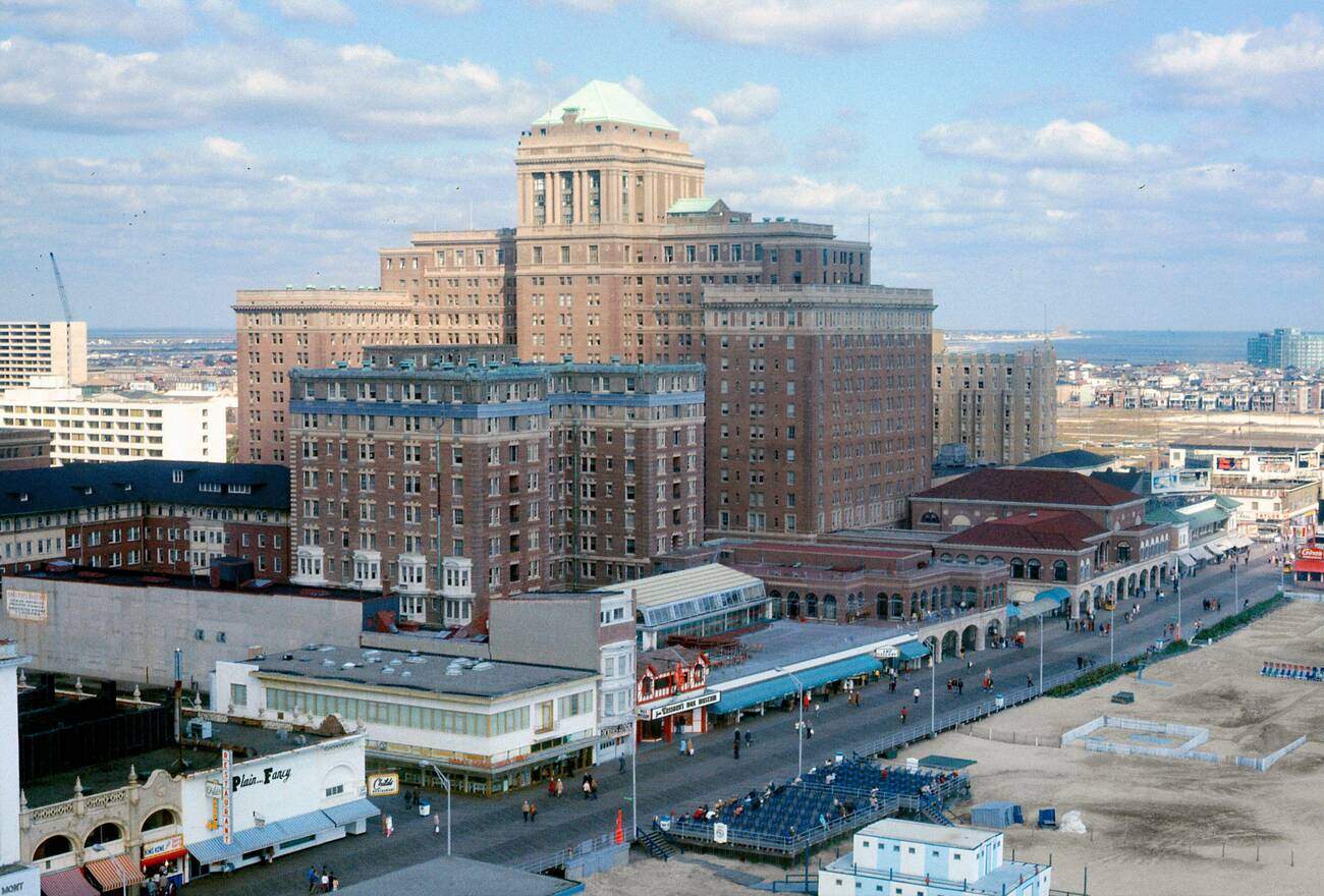 Atlantic City with the ‘Chalfonte-Haddon Hall’ hotel complex behind the famous boardwalk and the beach in the 1960s.