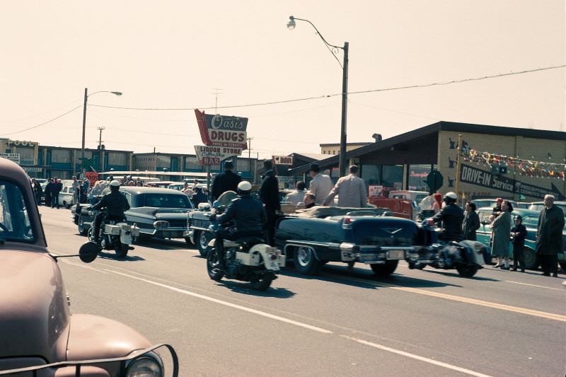 President Johnsons visit to Atlantic City before elections, 1964.