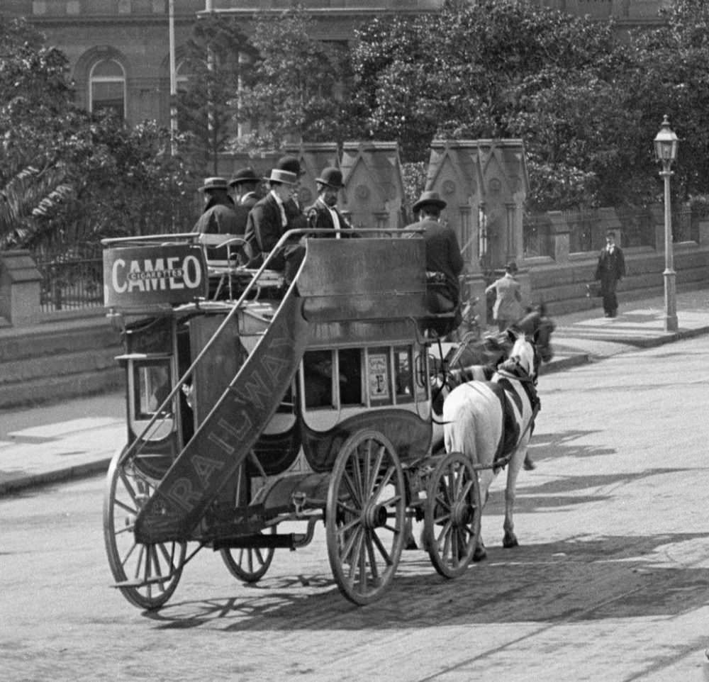 Horse-drawn omnibus in Sidney, Australia, 1898.