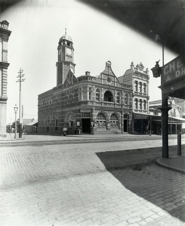 Newtown Post Office