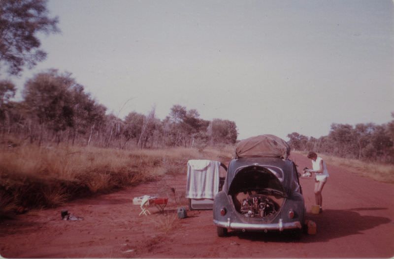 Gi-Gi VW running repairs, 1963