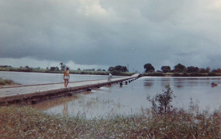 Approaching Ingham and the Halifax bridge, Feb 1963