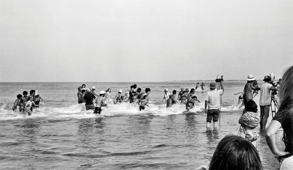 Behind the Scenes of Jaws: The Making of a Hollywood Classic