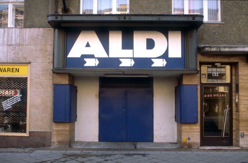 Divided Screen: The Duality of Berlin's Cinemas in the 1980s