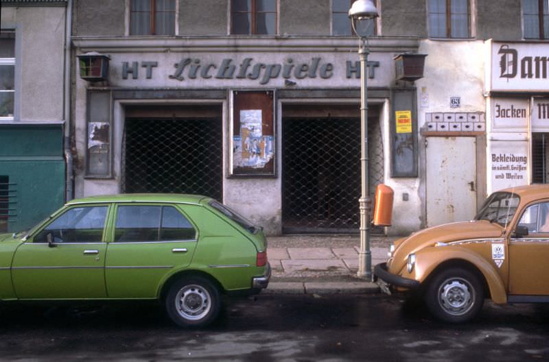 Divided Screen: The Duality of Berlin's Cinemas in the 1980s