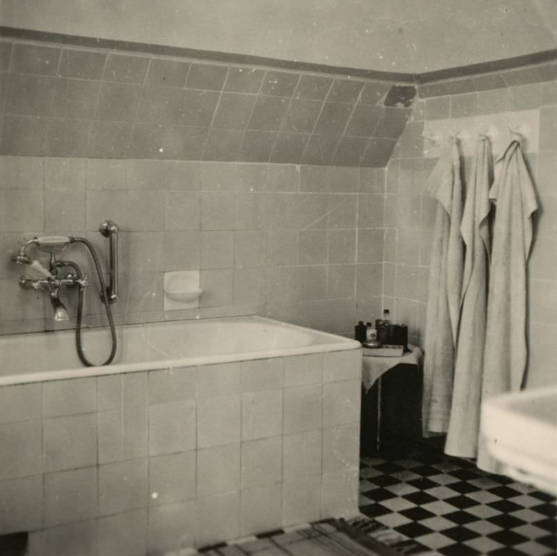 Bathroom in Helga's Berlin House, 6 Hermannstraße, Zehlendorf, Berlin, Germany, 1940s