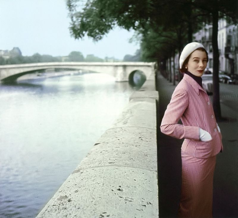 Bettina Graziani, quai de Béthune, Paris, Elle, July 1954