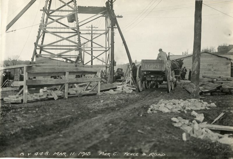 Pier C. Fence & Road