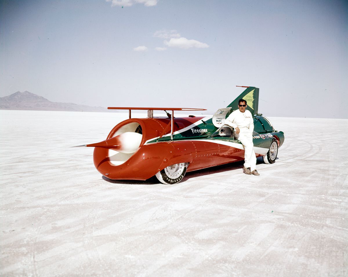 Art Arfons stands alongside his jet-propelled “Green Monster.”