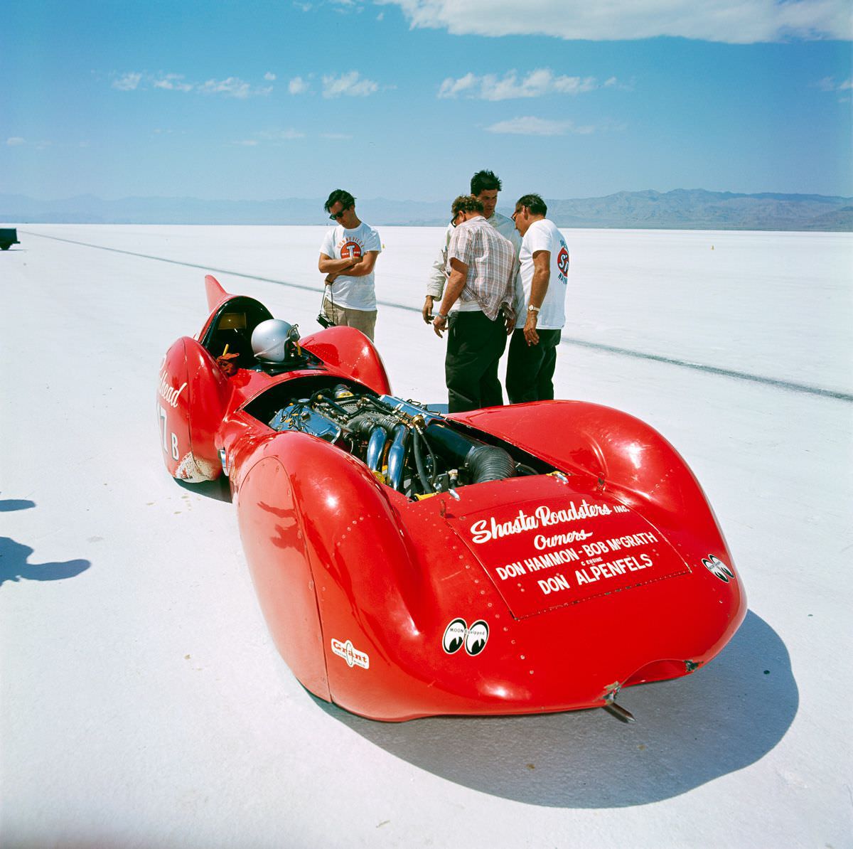 The Hammon-McGrath-Appenfels “Redhead” streamliner #147B.