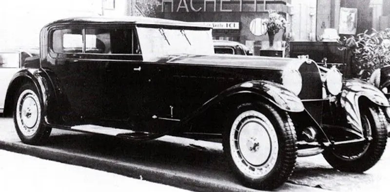 The Elite's Choice: The Story of Bugatti's Luxury Cars in the 1920s and 1930s