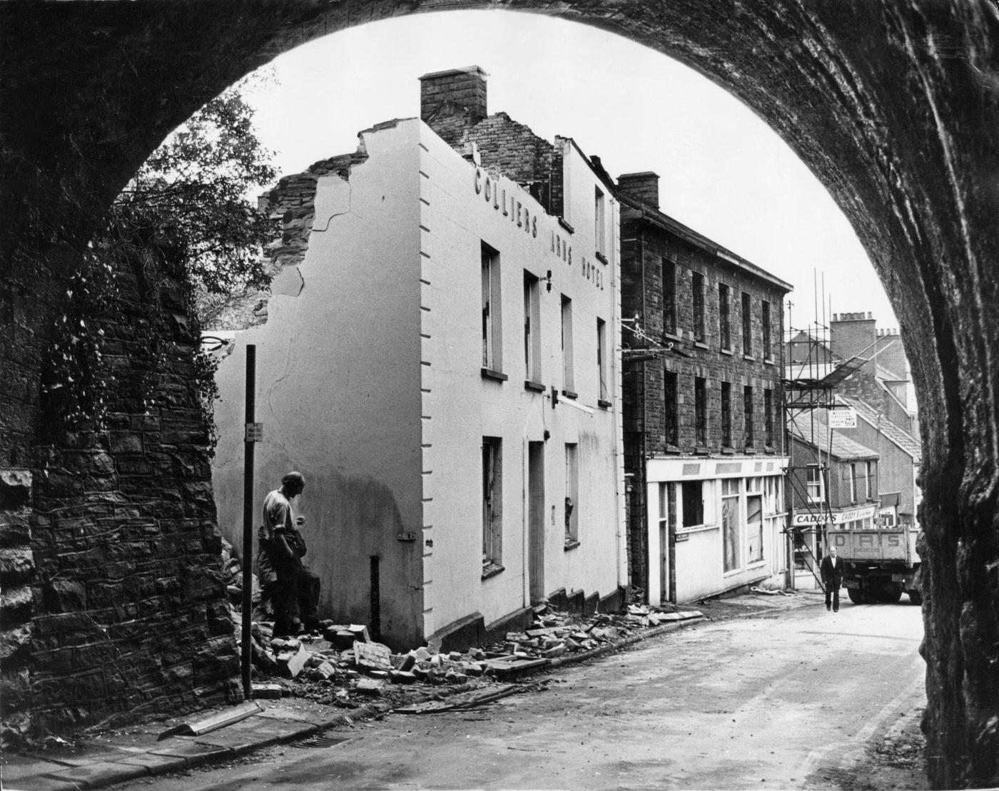 Demolition of The Colliery Arms Hotel