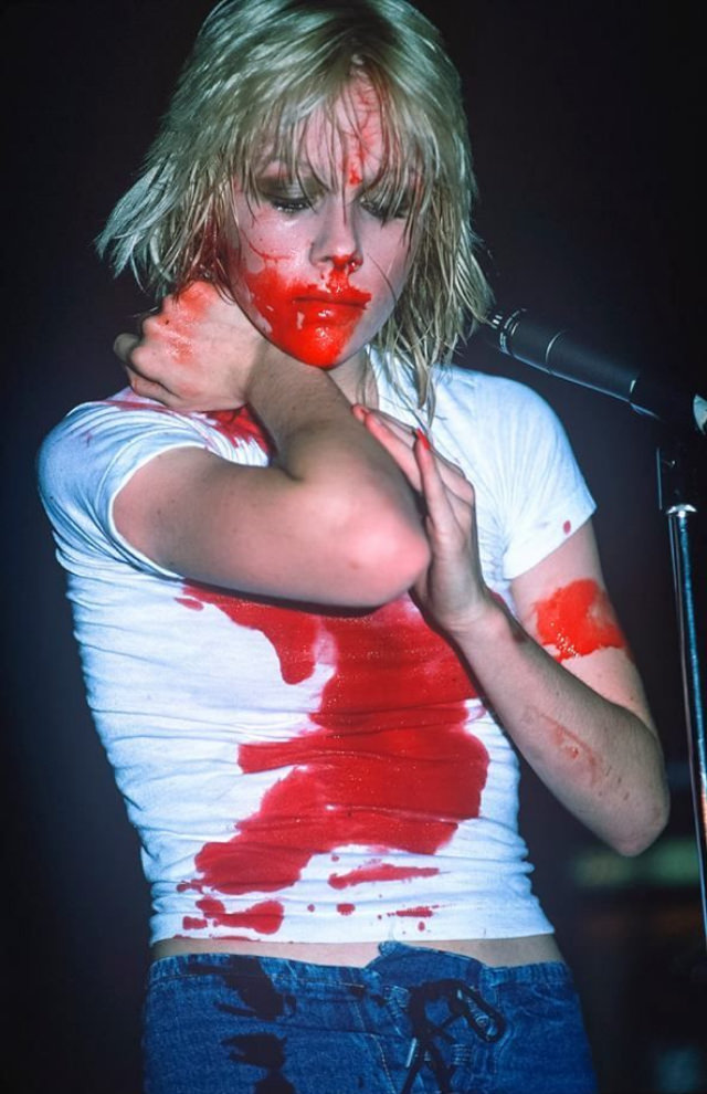 The Punk Princess: Cherie Currie's Controversial 1976 Performance