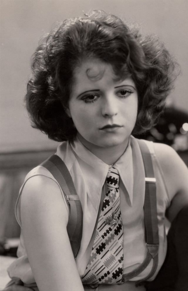 Glamorous Photos of Clara Bow in movie 'The Wild Party 1929'