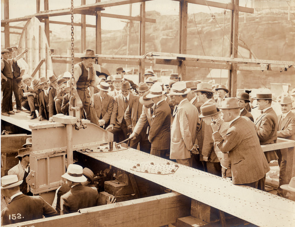 Step Back in Time: A Journey Through Cockatoo Island's Early 20th Century